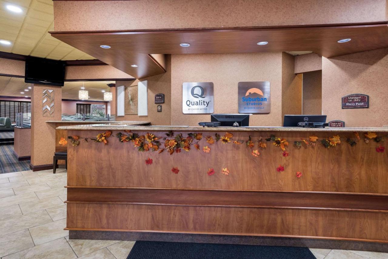 Quality Inn And Suites Fairgrounds - Syracuse Seneca Knolls Exterior foto